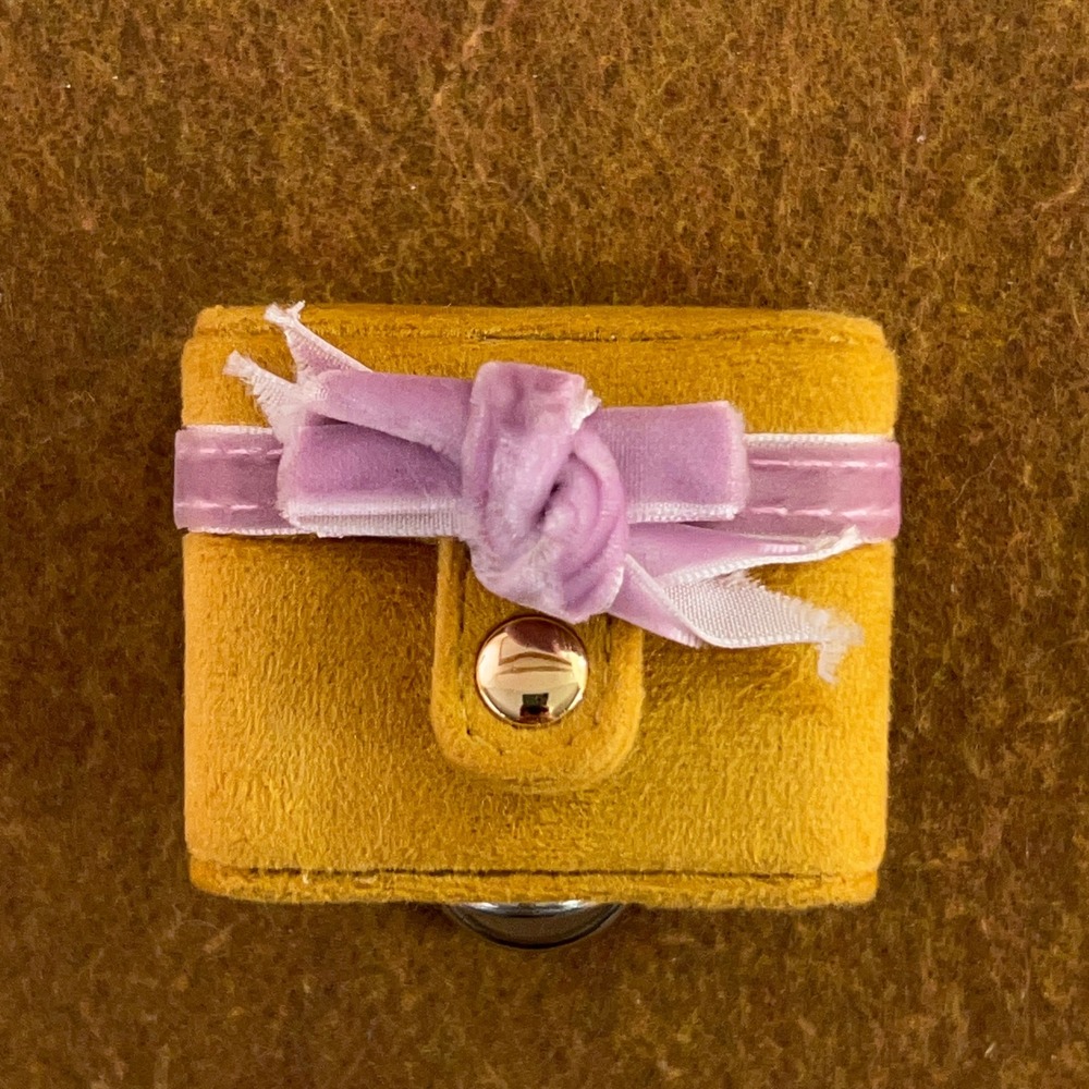 Unbranded Womens OS Yellow Velvet Bow Small Travel Ring Jewelry Box Case New